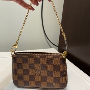Louis Vuitton Mini Pochette